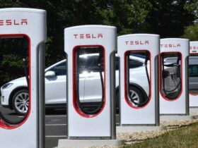 Tesla Elektirkli Araç Şarj İstasyonları